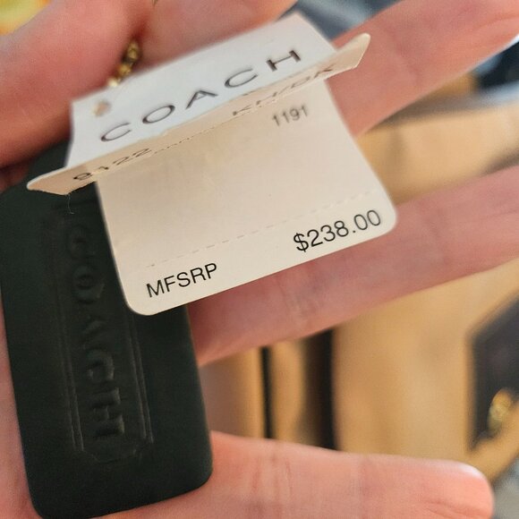 Brand new Coach - Picture 6 of 7